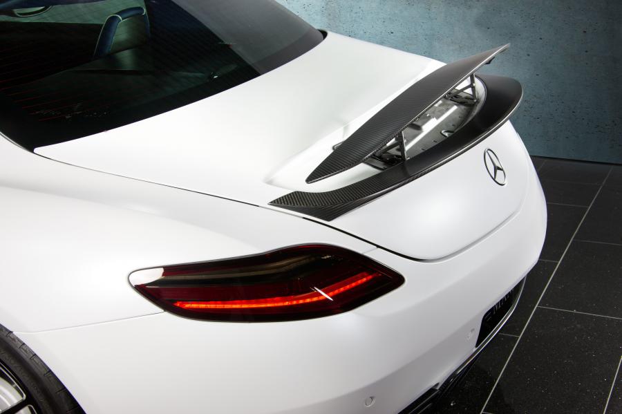 Mercedes-Benz SLS AMG by Mansory 2011 года  (фото 9 из 26)